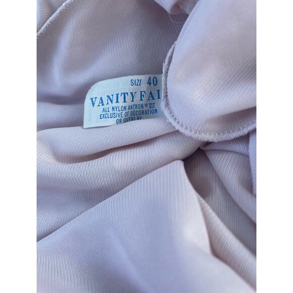 Vintage Vanity Fair Robe or Nightgown size 40 - Picture 3 of 16